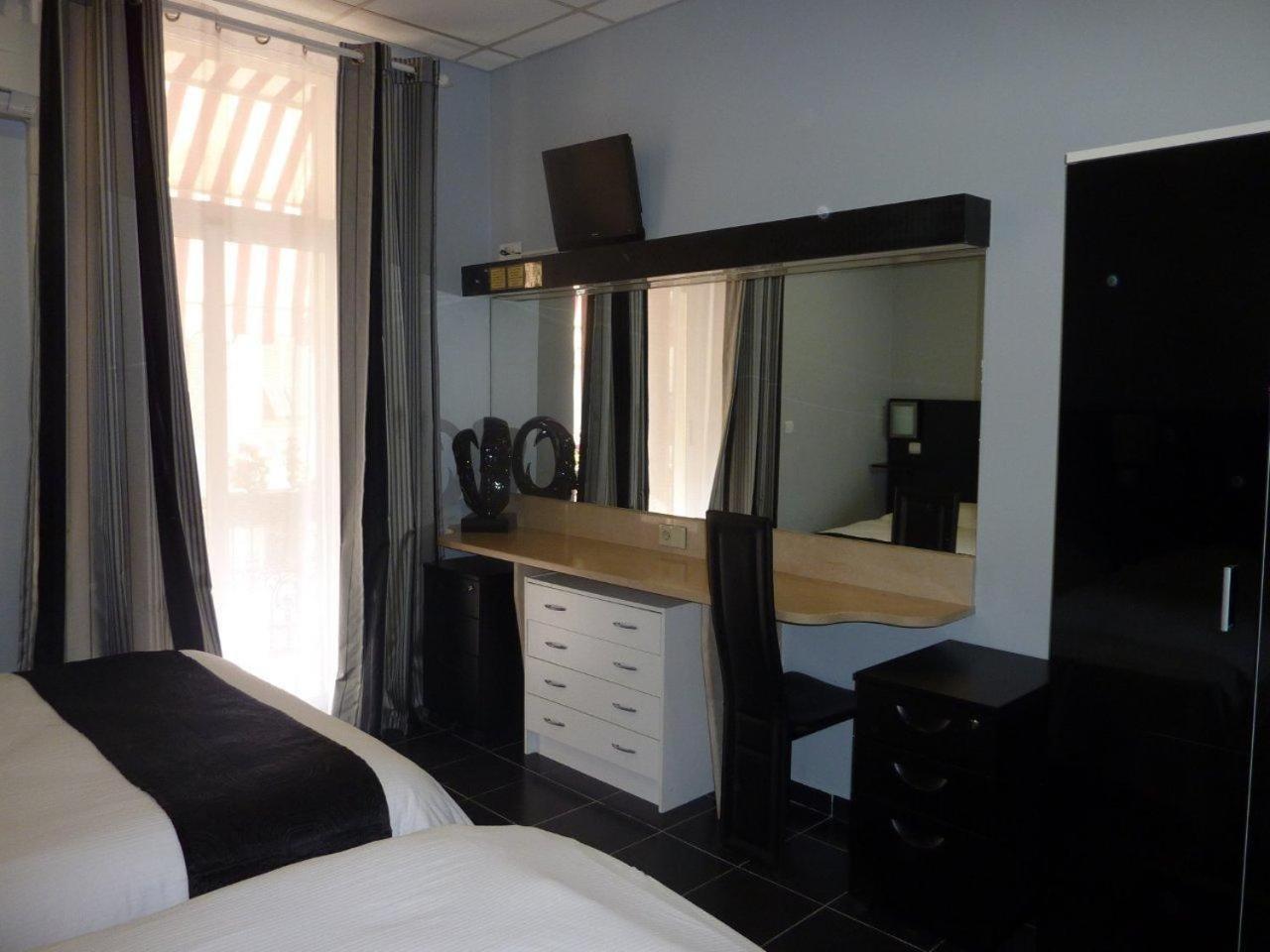 Boeri Hotel 2*